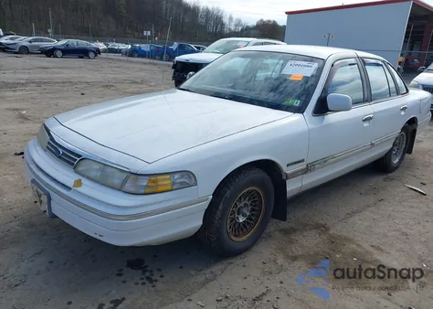 1993 Ford Crown Victoria Lx z USA, uszkodzony, nr VIN 2FACP74W2PX101414